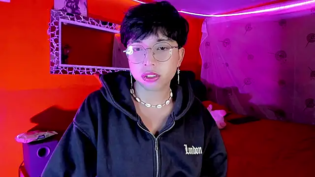 AnggelONfiree online show from 10/09/25, 04:21