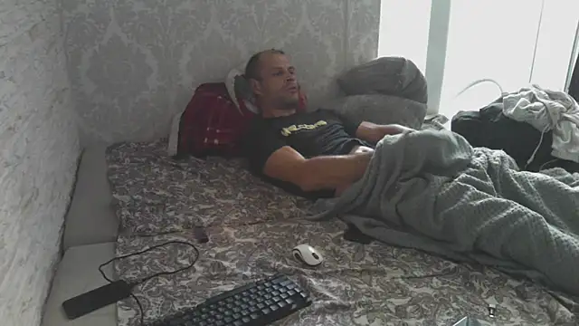 Zbochunec online show from 05/10/26, 01:05