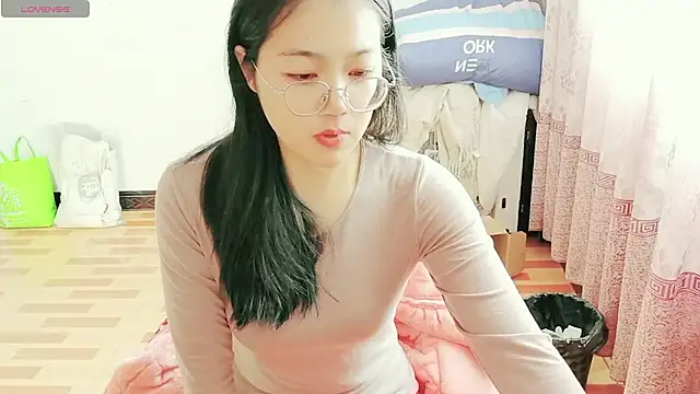 luoxuwen online show from 01/19/25, 05:26