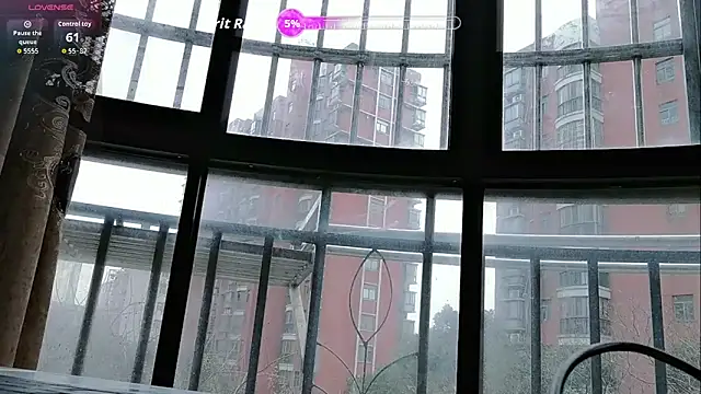 luoxuwen online show from 02/01/26, 12:42