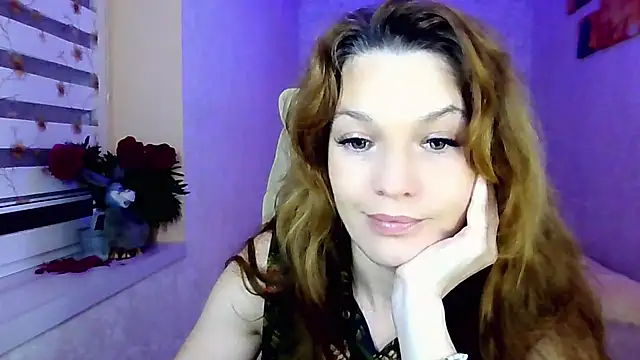 impossibleluna online show from 06/05/26, 07:52