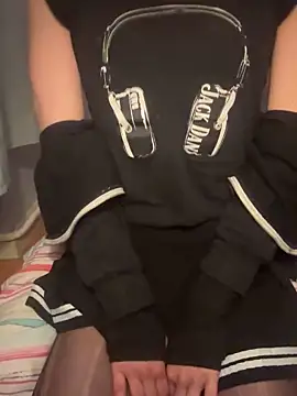 egirl711 online show from 01/25/25, 12:06