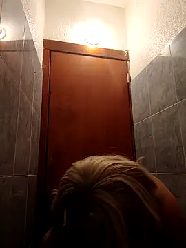 madelaine- online show from 02/28/25, 11:56