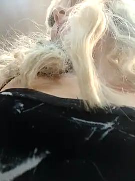 madelaine- online show from 03/05/25, 09:04