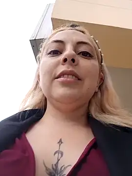 madelaine- online show from 09/22/25, 10:12