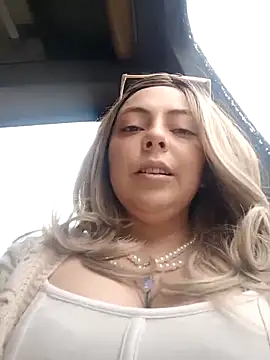 madelaine- online show from 11/24/25, 07:02