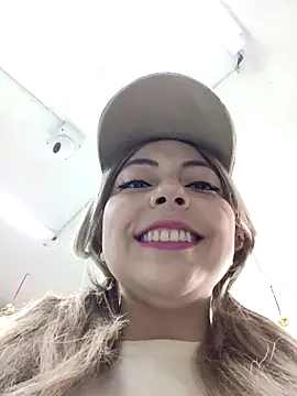 madelaine- online show from 12/19/25, 07:10