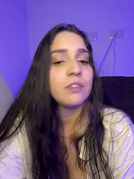 valentina jonnes1 online show from 04/07/26, 04:57