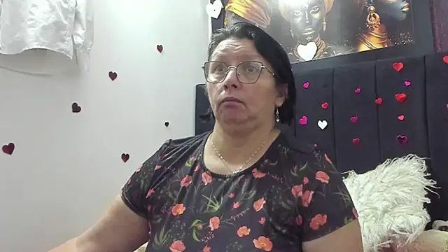 Evaaross 2345 online show from 04/02/26, 02:04