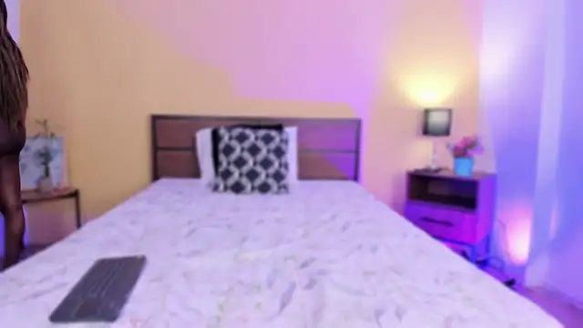 HellenHylls online show from 12/02/24, 08:55