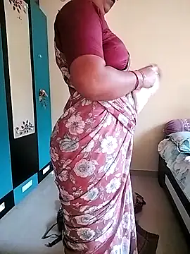 PayalSharmahot143 online show from 01/14/26, 04:07