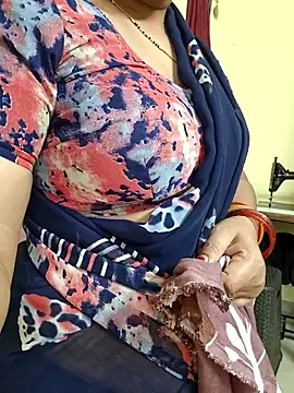 PayalSharmahot143 online show from 05/19/26, 01:11