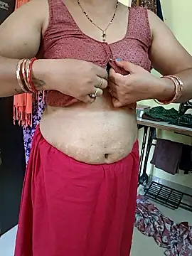 PayalSharmahot143 online show from 06/05/26, 06:52