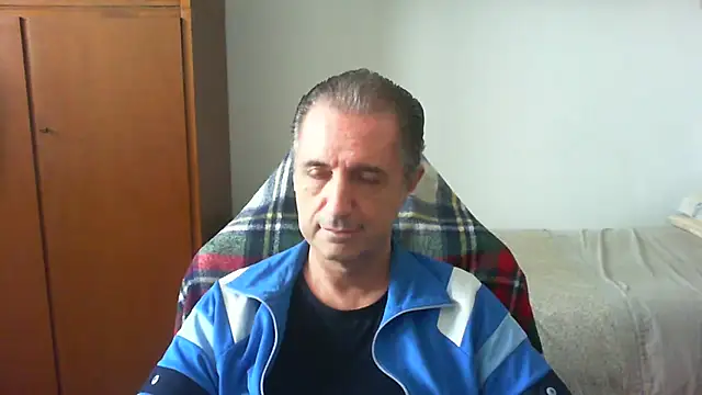 lliuk70mi online show from 05/08/26, 01:05