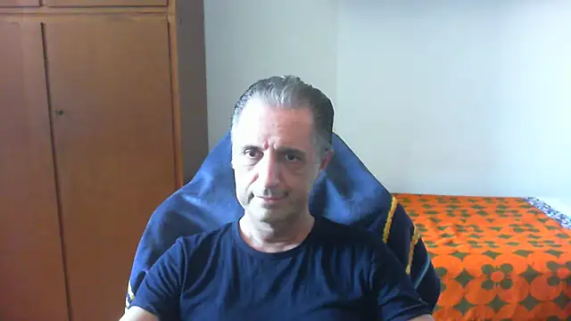 lliuk70mi online show from 05/25/26, 01:17