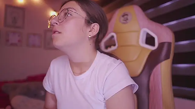 milly kenner online show from 02/26/25, 07:05