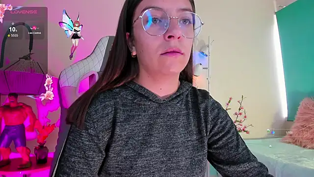 milly kenner online show from 11/28/25, 02:42