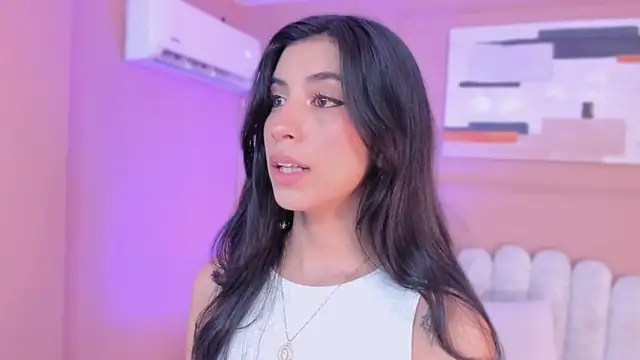 zia cooper online show from 03/31/26, 06:41