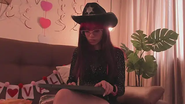 RedMeloddy online show from 02/14/25, 07:33