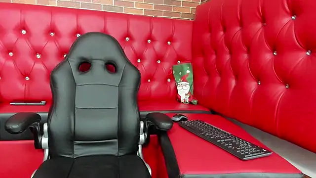 Annyeli online show from 12/29/24, 08:33