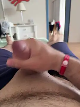 Snapshot of Gartengolem chatting on 03/11/25, 05:24 Gartengolem online show from 03/11/25, 05:24