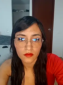 SophieBaker   online show from 03/05/25, 02:46