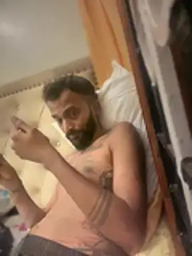 Snapshot of bigfatdick111 chatting on 02/24/26, 08:18 bigfatdick111 online show from 02/24/26, 08:18