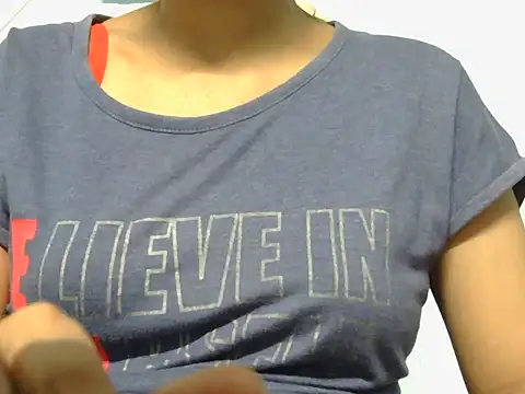 Snapshot of Thimiralagi chatting on 02/04/26, 07:20 Thimiralagi online show from 02/04/26, 07:20