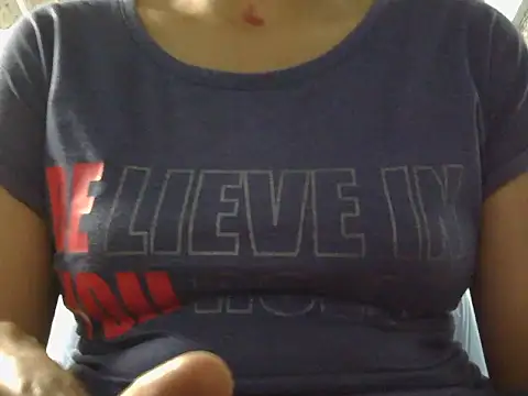 Snapshot of Thimiralagi chatting on 03/10/26, 03:06 Thimiralagi online show from 03/10/26, 03:06