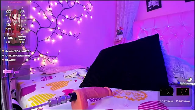 Snapshot of Dulce_Girl_ chatting on 12/17/24, 06:35 Dulce Girl online show from 12/17/24, 06:35