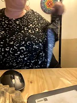 Popinasq online show from 10/12/25, 06:34