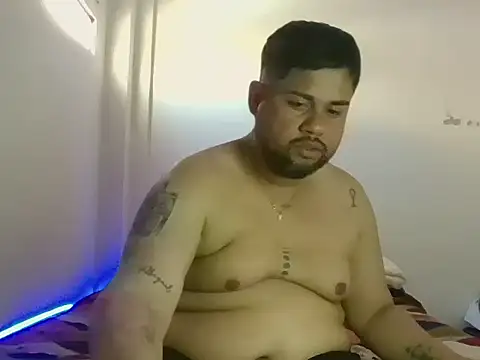 GABRIELGARCIA1313 online show from 07/07/26, 03:27