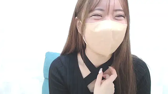 LOVE MOMO LOVE online show from 12/14/24, 11:50