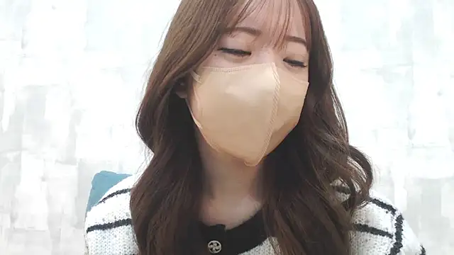 LOVE MOMO LOVE online show from 12/16/24, 11:22