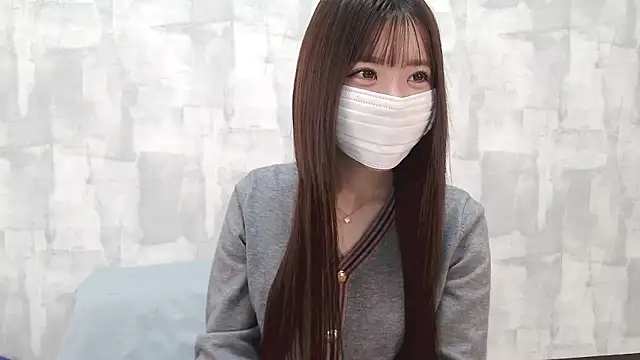 LOVE MOMO LOVE online show from 09/28/25, 11:15