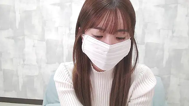 LOVE MOMO LOVE online show from 11/11/25, 10:37