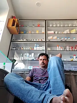 Raj1043 online show from 04/07/26, 06:58