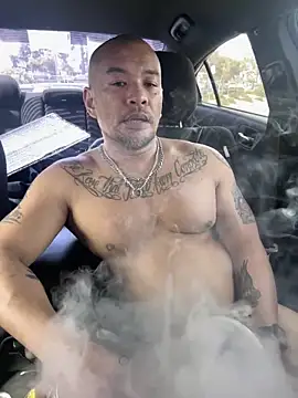 EatMyCake831 online show from 03/19/25, 08:00