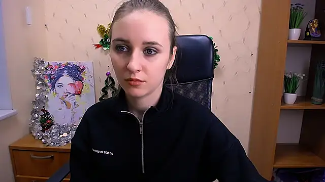  Nicole new online show from 12/14/24, 03:47