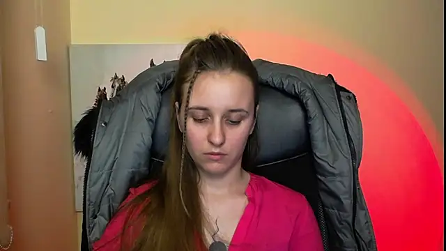  Nicole new online show from 02/19/25, 04:22