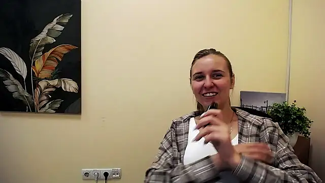  Nicole new online show from 09/12/25, 08:03