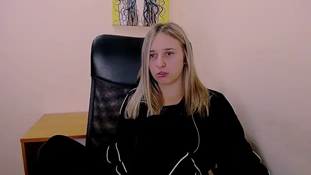  Nicole new online show from 09/27/25, 07:57