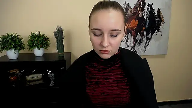  Nicole new online show from 11/02/25, 09:33