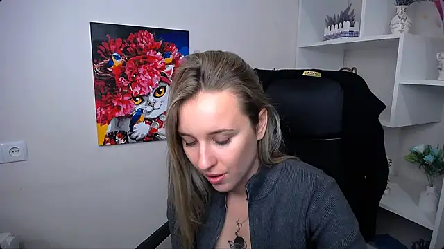  Nicole new online show from 05/17/26, 10:11