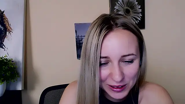  Nicole new online show from 06/17/26, 09:12