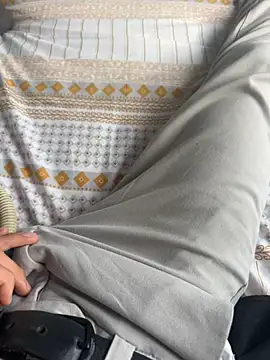 Snapshot of eddy355 chatting on 11/06/25, 11:11 eddy355 online show from 11/06/25, 11:11