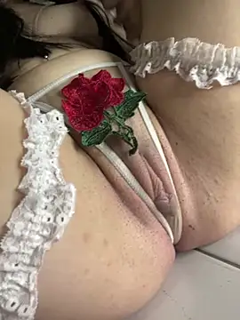 lacinho01 online show from 02/01/25, 12:16