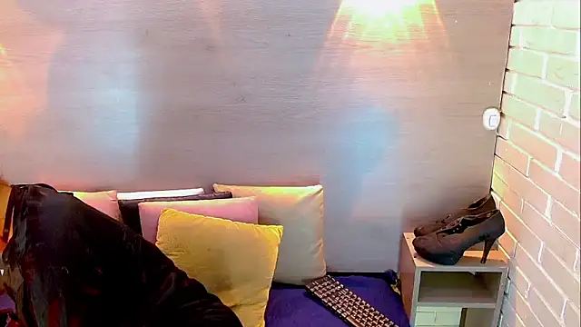 Isalombardi online show from 01/10/26, 03:41