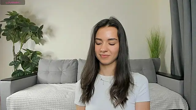 NicoleLuv online show from 12/20/24, 07:17