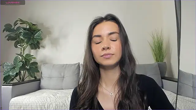 NicoleLuv online show from 01/15/25, 04:11